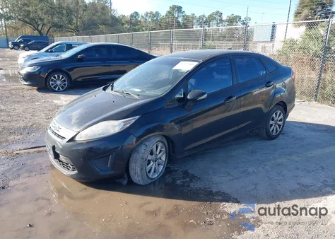 2013 Ford Fiesta Se z USA, uszkodzony, nr VIN 3FADP4BJ7DM218729